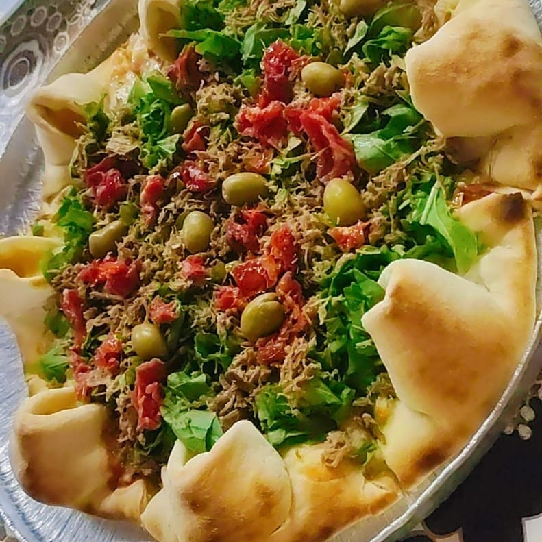 Pizza nordestina com borda vulcão  