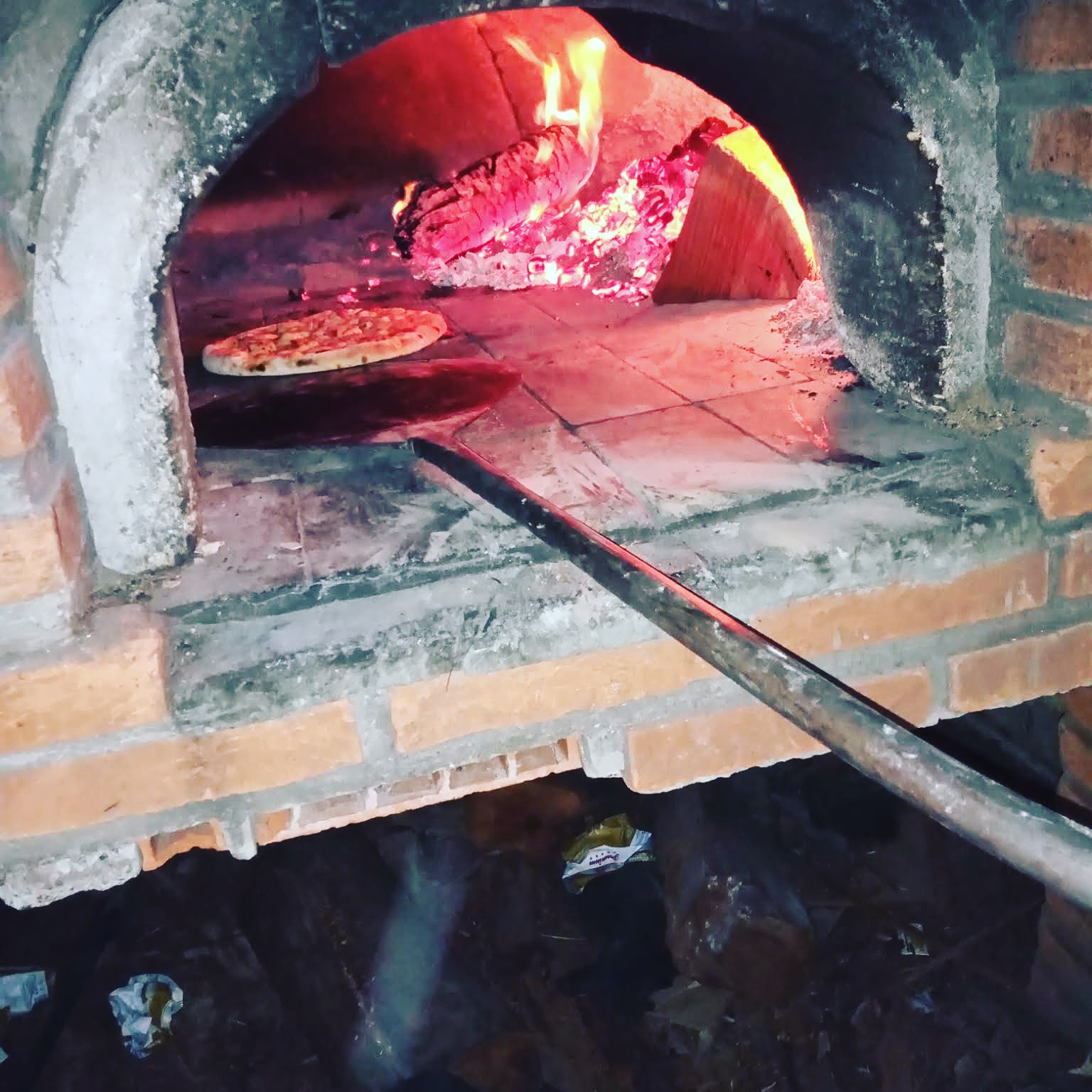 Nosso Famoso Forno a Lenha